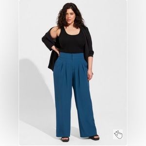 Torrid wide leg crepe trouser